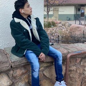 Meet your Posher, Angel